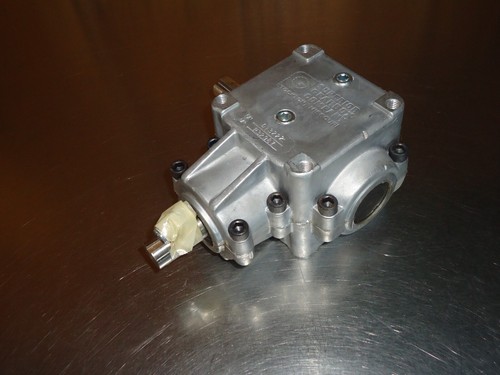 Nueva caja de cambios superior transmisión cónica QT3222 relación 1:1 eje de 3/4" - Imagen 2 de 4