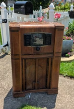 Vintage 1942 Zenith 10-S-669 Console Tube radio Works Rare!!