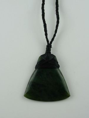 Anhänger aus Neuseeland  Maori Jade Carving  ADZE   TOKI  Talisman