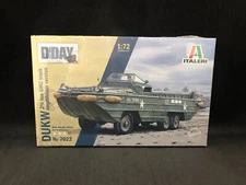 Italeri DUKW 2 1/2 Ton GMC Truck Amphibious Version 1:72 Scale Model Kit 7022