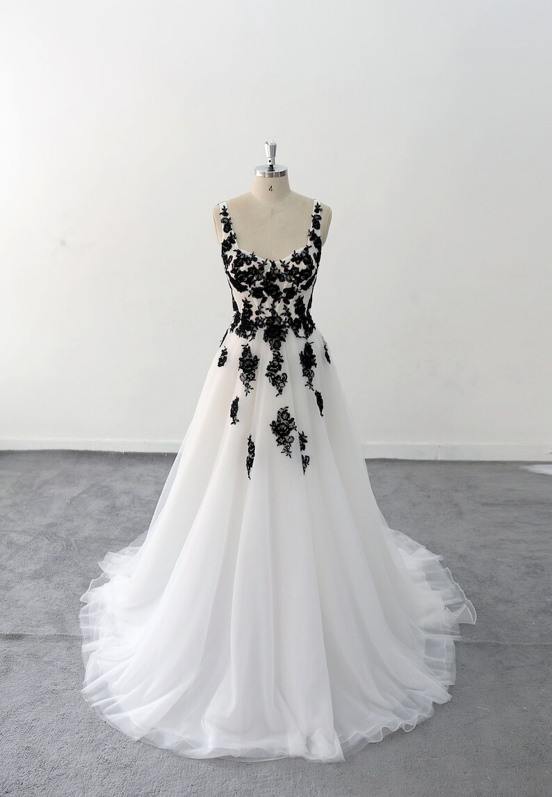 Gothic Wedding Dresses Black Lace Applique White Tulle A-line Bridal Gowns Train | eBay Gothic Wedding Dresses Black Lace Applique White Tulle A-line Bridal Gowns Train | eBay