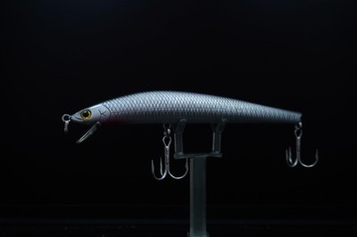 Lucky Craft Flash Minnow 125 Yawara FW Super Glow Zebra Metallic Anchovy