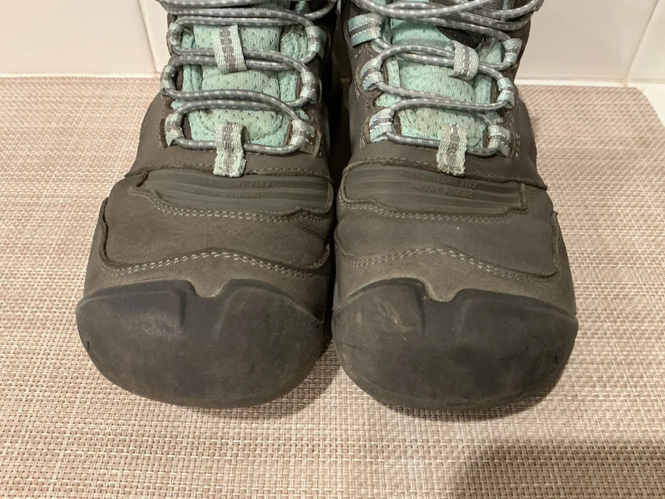 Botas de Senderismo Keen Dry Juvenil Talla 4 Impermeables Trail Ligeras Gris/Verde azulado Usadas Foto 4 de 4