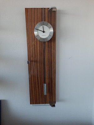 Wanduhr  Quarz Funk- Pendeluhr  Holz / Glas   Marke  Kieninger ca. 70 x 20 cm