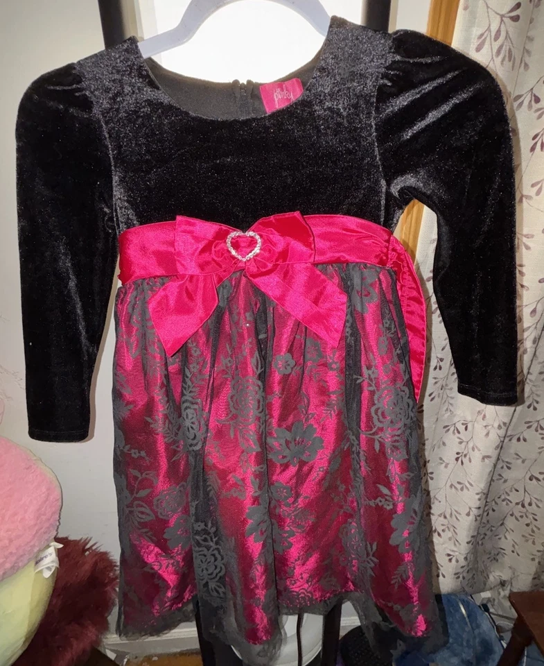 Y2K Pinky Niñas Vestido de Navidad 6-6x Negro Terciopelo Encaje Rosas Cinta Roja Foto 2 de 4