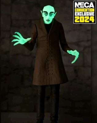 Nosferatu SDCC 24 Exc Figure Count Orlok Glows In Dark New