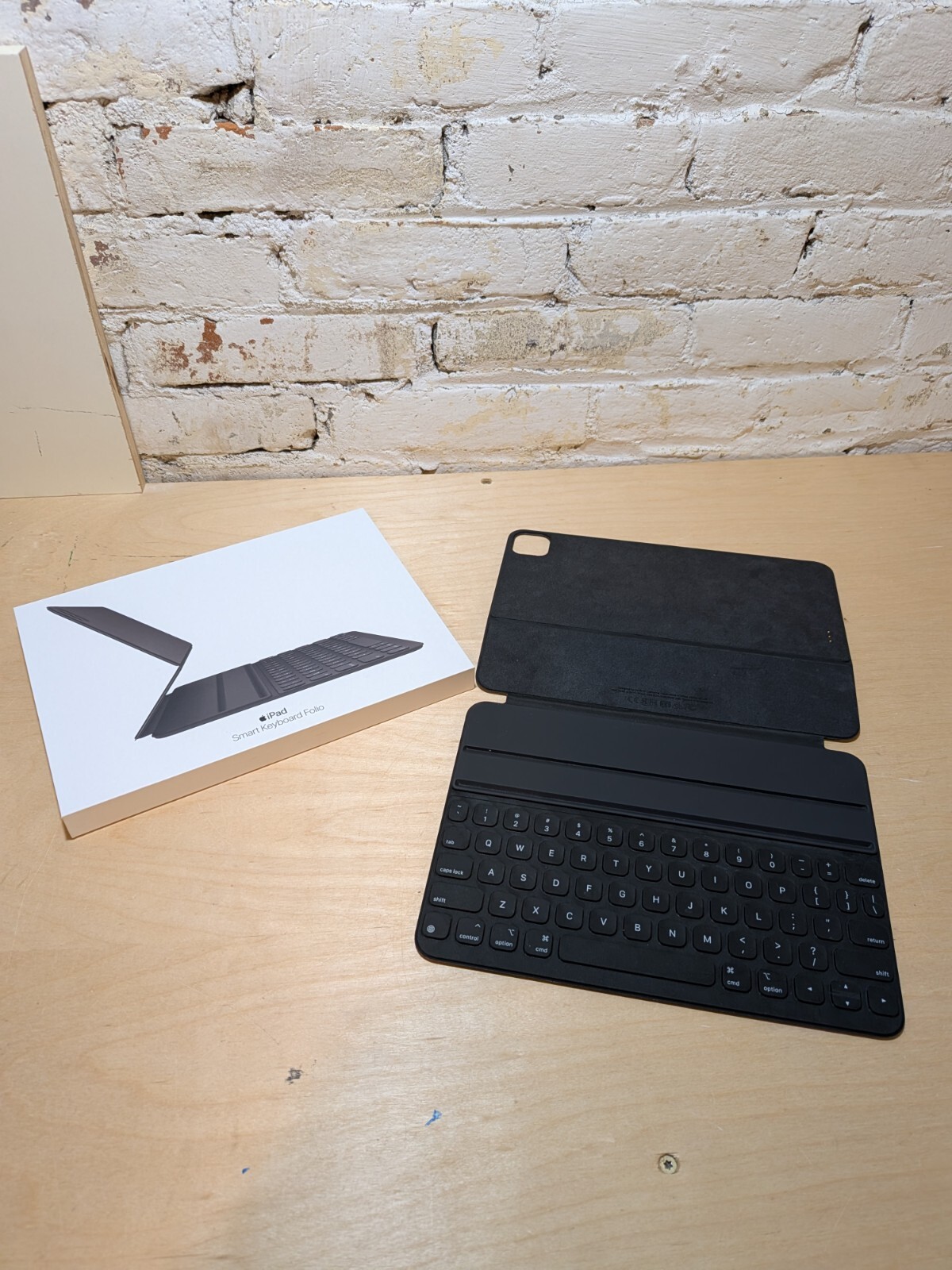 iPad Smart Keyboard Folio MXNK2LL/A Model A2038 Slim Design Case-image