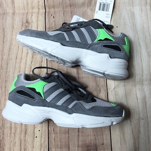 adidas yung 2 grey
