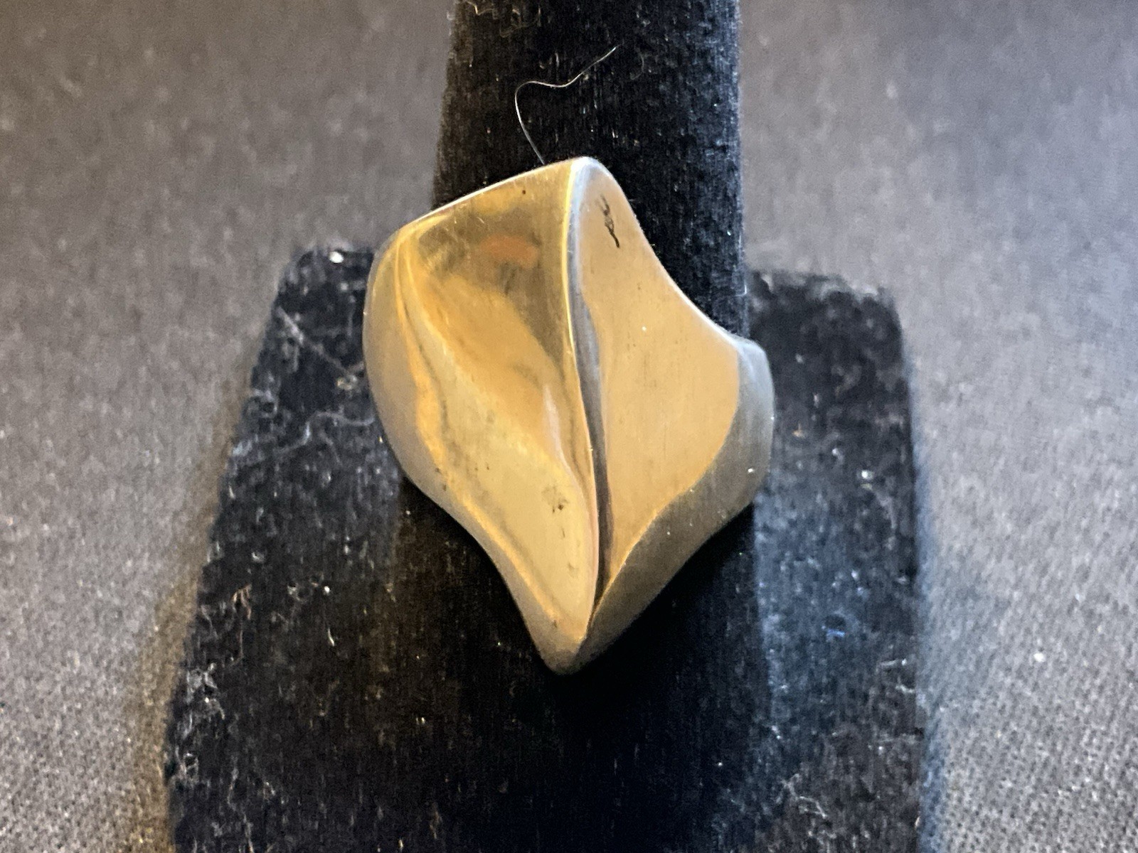 925 Sterling Silver Solid Modernist Ring Size 7.5 - image 1