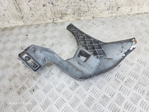 BMW 7 F01 F02 F03 F04 2011 Vorne links Halterung Stoßstange Stoßfänger vorne