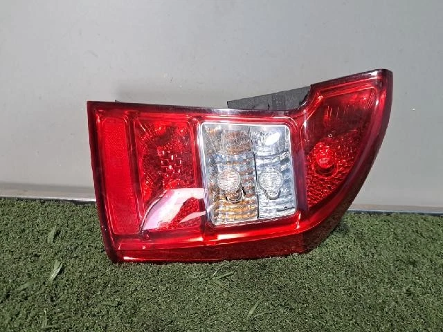 KIA Rondo 2010 nueva luz trasera derecha Foto 2 de 4