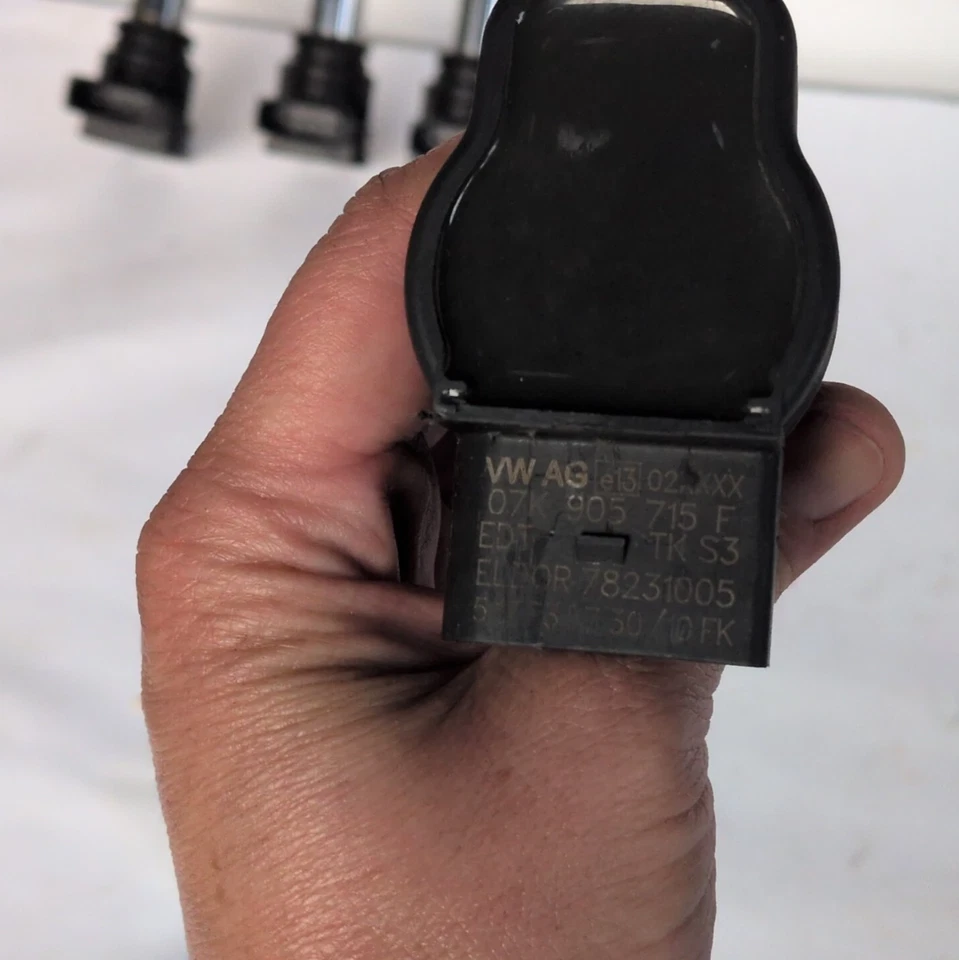 OEM 5 piezas bobinas de encendido Volkswagen Jetta 2005-2015 2,5 L 07K905715F Foto 3 de 4