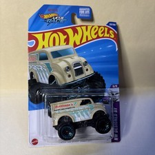 2025 Hot Wheels 133/250 Monster Dairy Delivery 5/5 HW Designed By series {TAN}