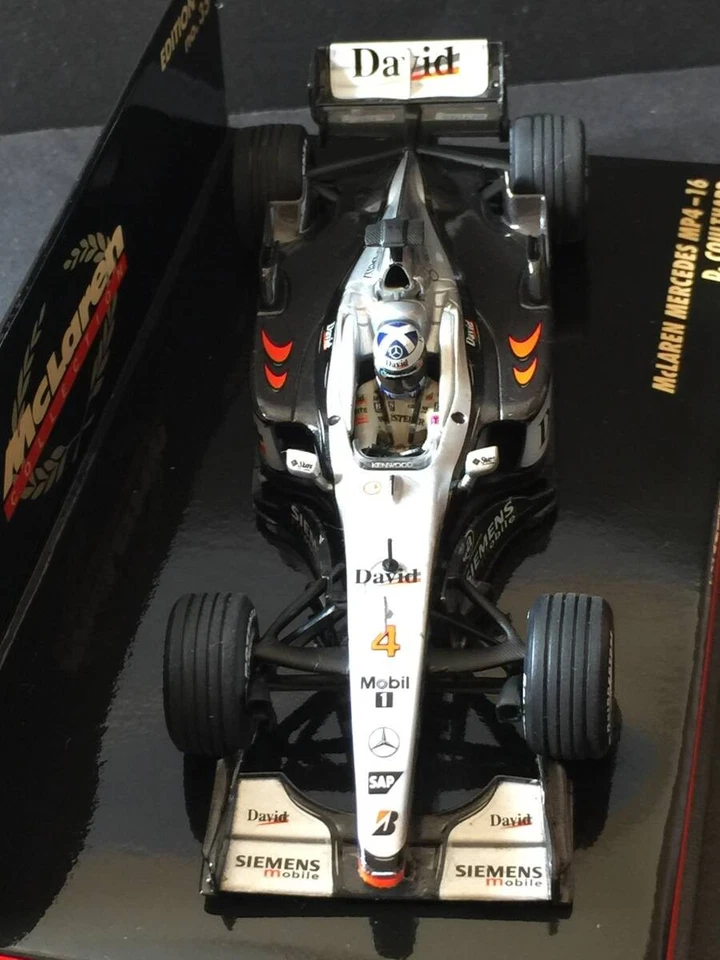 Modellino auto pressofuso Minichamps 1/43 McLaren Mercedes MP4-16 David Coult... - Immagine 2 di 4