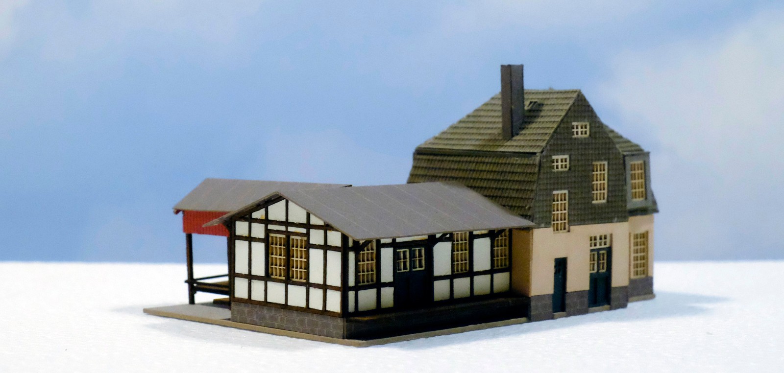 Faller Z Gauge Laser Cut Huinghausen Station 282704