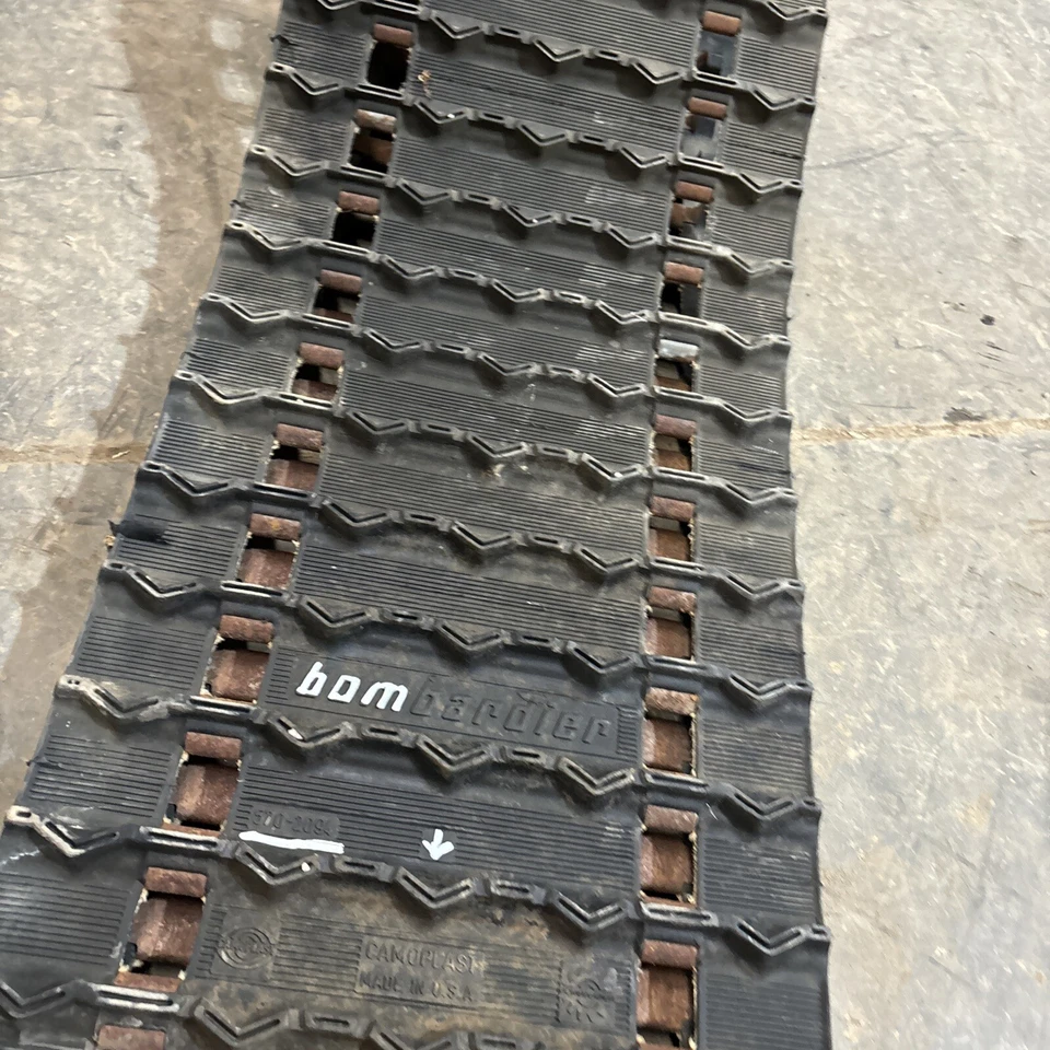 1997 98? Ski-Doo Snowmobile Track Fan Cooled 440 500 Touring LE track 570-2094 Foto 2 de 4