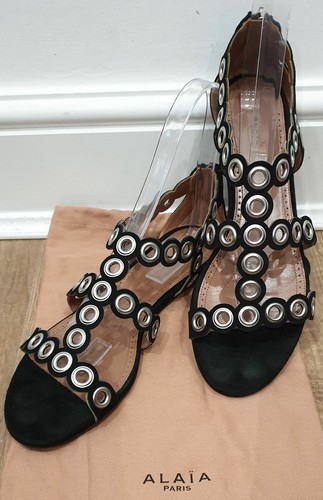 Alaia Paris Plata De Gamuza Negra Zapatos Sandalias Planas Con Tiras  detalle circular EU40 U | eBay