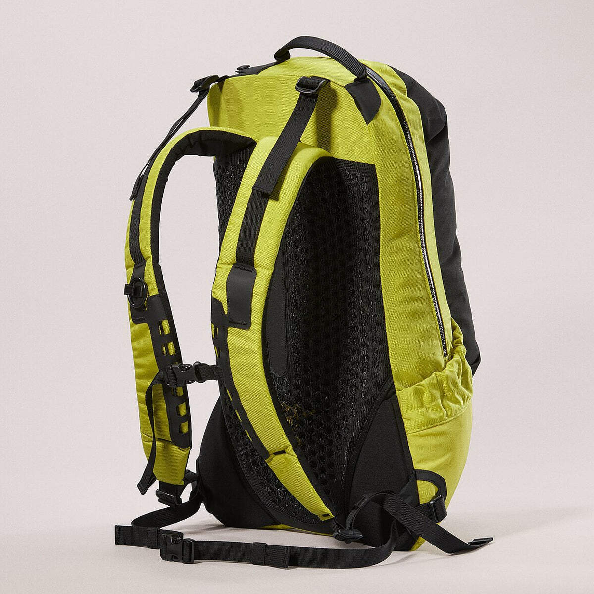 NEW Arc'Teryx - Zaino Arro 22 Lampyre - X000007473 - LAMPYRE