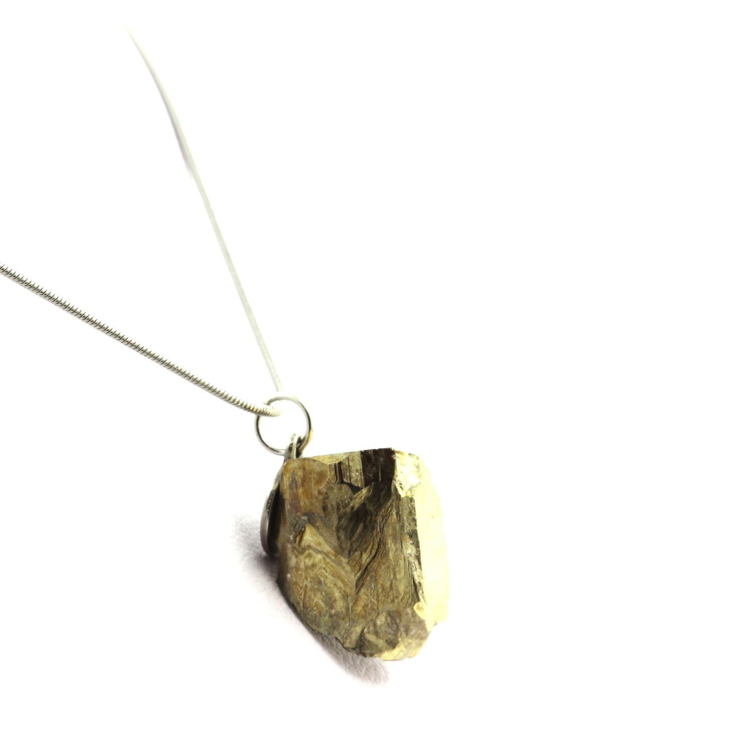 Collier pyrite brute 30.7 ct Ambas Aguas, idée cadeau idéale en pierres précieuses