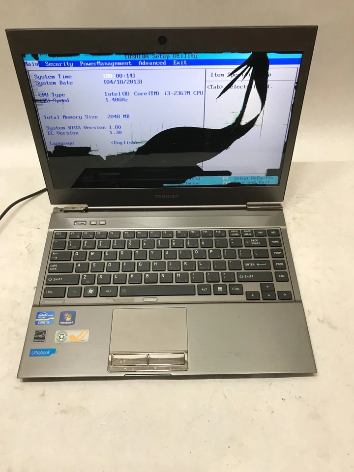 Toshiba Portege Z835-P330 13" Intel Core i3-2367M 2GB RAM NO HDD/OS Cracked - DW - Image 3 of 4