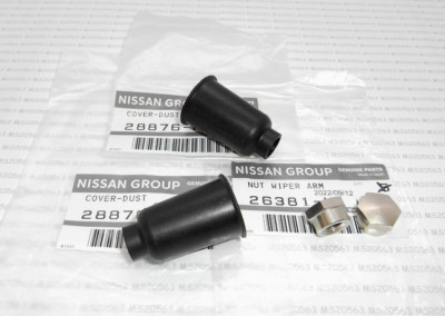 1970-73 Datsun 1200 B110 Windshield Wiper Arm Pivot Shaft Rubber Seal Boots Nuts