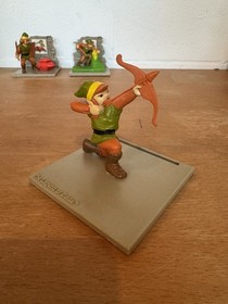 Nintendo NES Trophy Figures Legend Of Zelda.  3 Link statues vs gleeok and more 