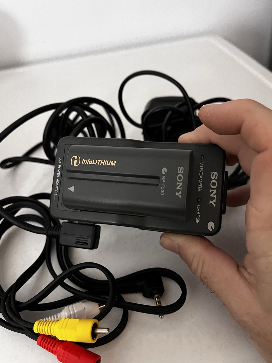 Sony Handycam CCD-SC55 Hi8 Video Movie Camera From JAPAN Untested