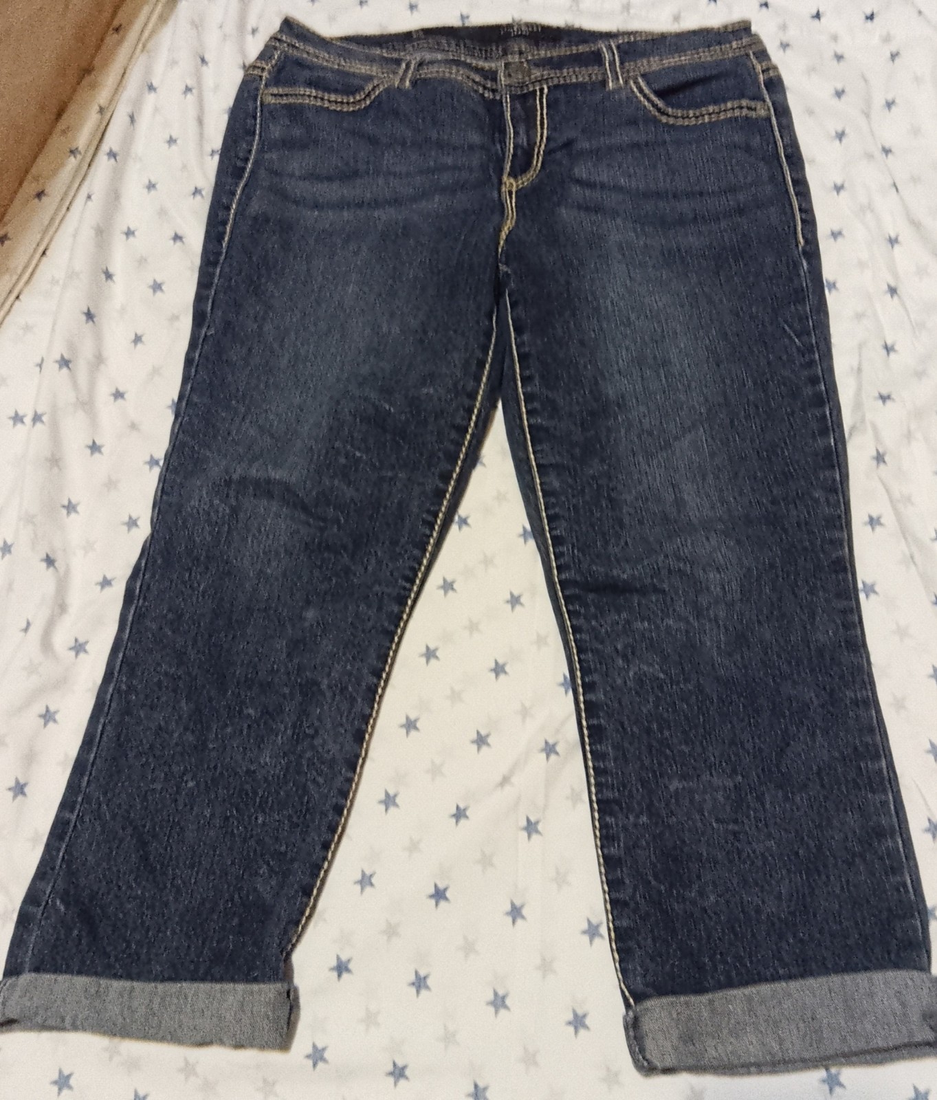 Nine West Women's Bootcut Jeans Size 8 Blue Dark Wash Denim Embroidered Pockets