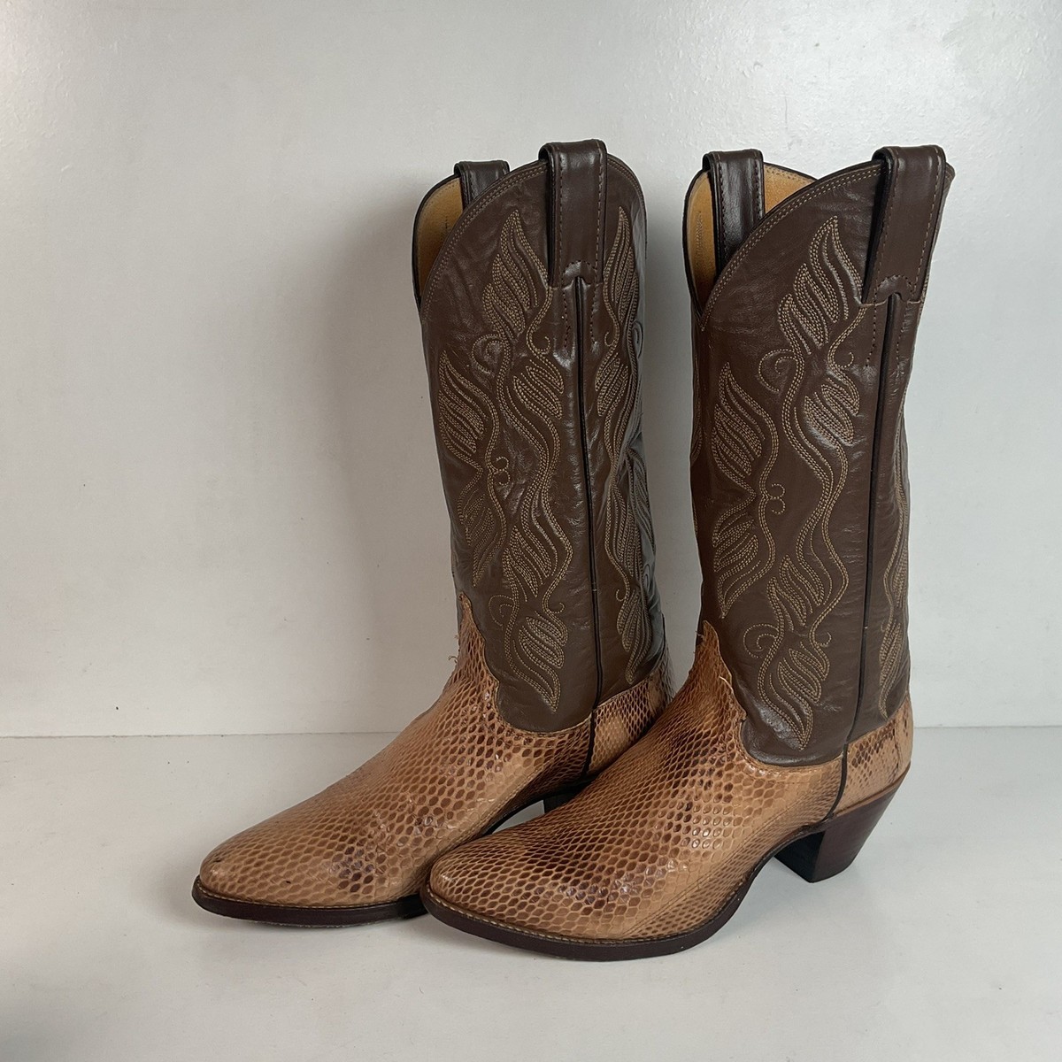 Vintage Justin Leather Snakeskin boots Women main image 3