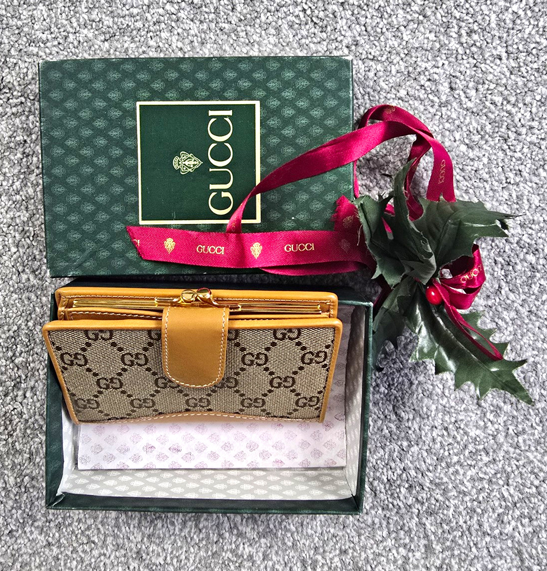 Vintage 70s GUCCI Monogram Canvas Kiss Lock Wallet Bifold With Original gift box