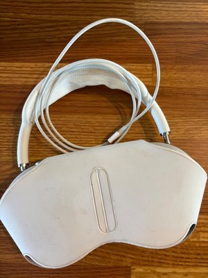 Apple AirPods Max A2096 Silver Smart Case USB-C to Lightning Cable Tested