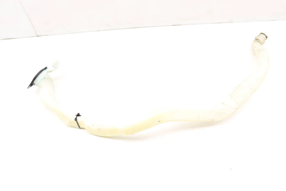 BMW ALPINA B7 2011-2015 - depósito de lavado de parabrisas / cuello de llenado de tanque Foto 2 de 4