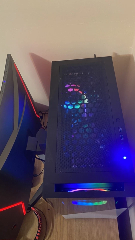 Cyberpower PC gaming Bundle (Includes Monitor & More) - Image 3 of 4