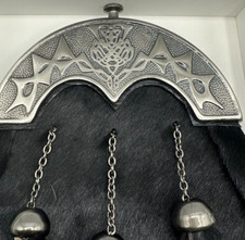 Stunning BIG Thistle Cantle Dress Sporran in Black Bovine with free chains  79