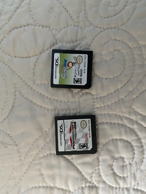 Nintendo DSi Light Blue with box bundle includes 5 games Nintendo DSi Light Blue with box bundle includes 5 games