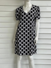 Lulu-B Ladies Black White Medallion Print Puffed Short Sleeve V-Neck Dress