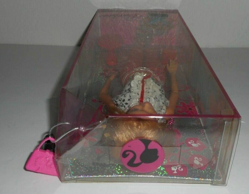 Foto 11 di 12