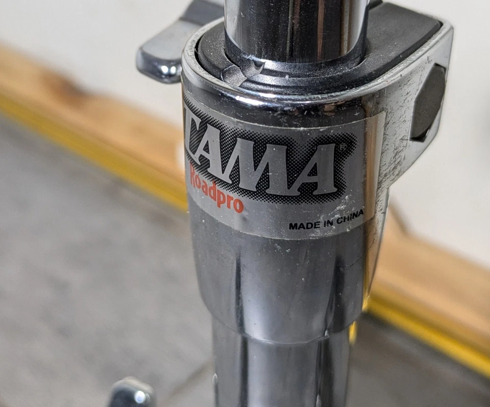 Soporte de tambor Tama Roadpro - Doble refuerzo 12"-15" Foto 2 de 4