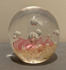 Dynasty Gallery Heirloom Collectibles Pink Swirls Gold Flecks Controlled Bubbles