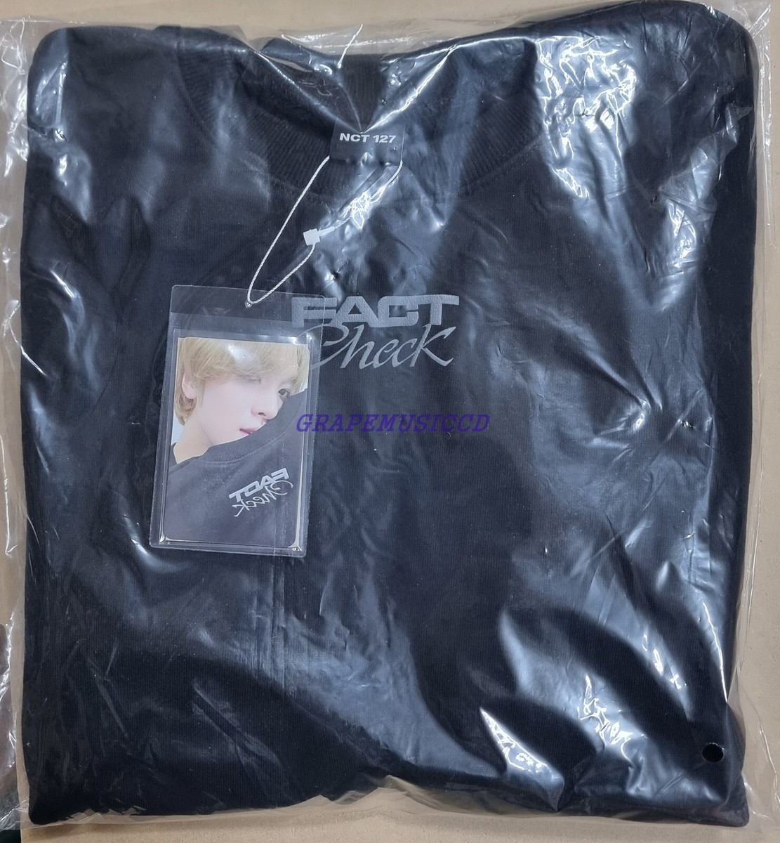 NCT 127 Fact Check SMTOWN OFFICIAL MD GOODS SWEATSHIRT + PHOTOCARD