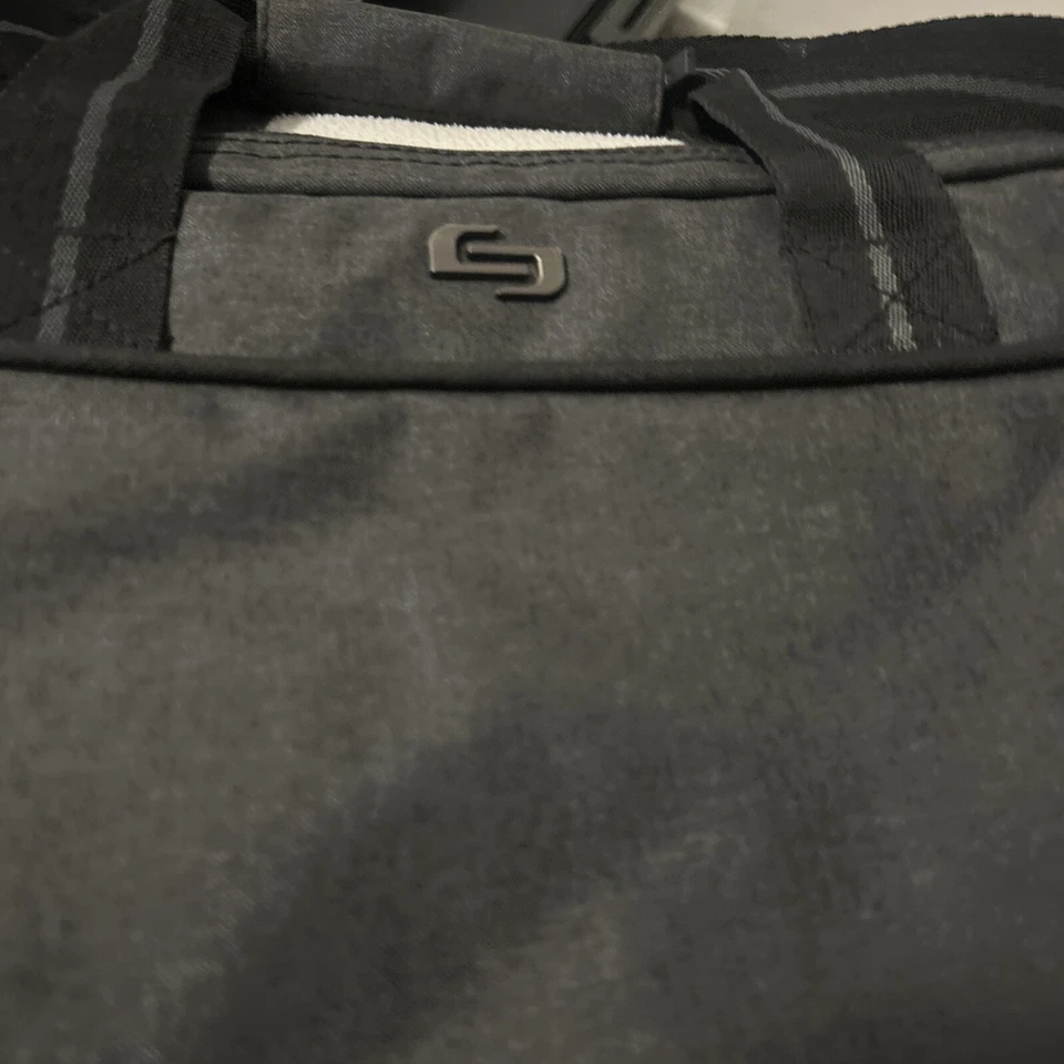 Urban Slimbrief, 15.6", 16" x 3" x 11 1/2", Gris Foto 3 de 4