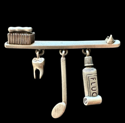 Vintage JJ Dentist Dental Hygienist Theme Pewter Brooch Pin Toothbrush Jonette