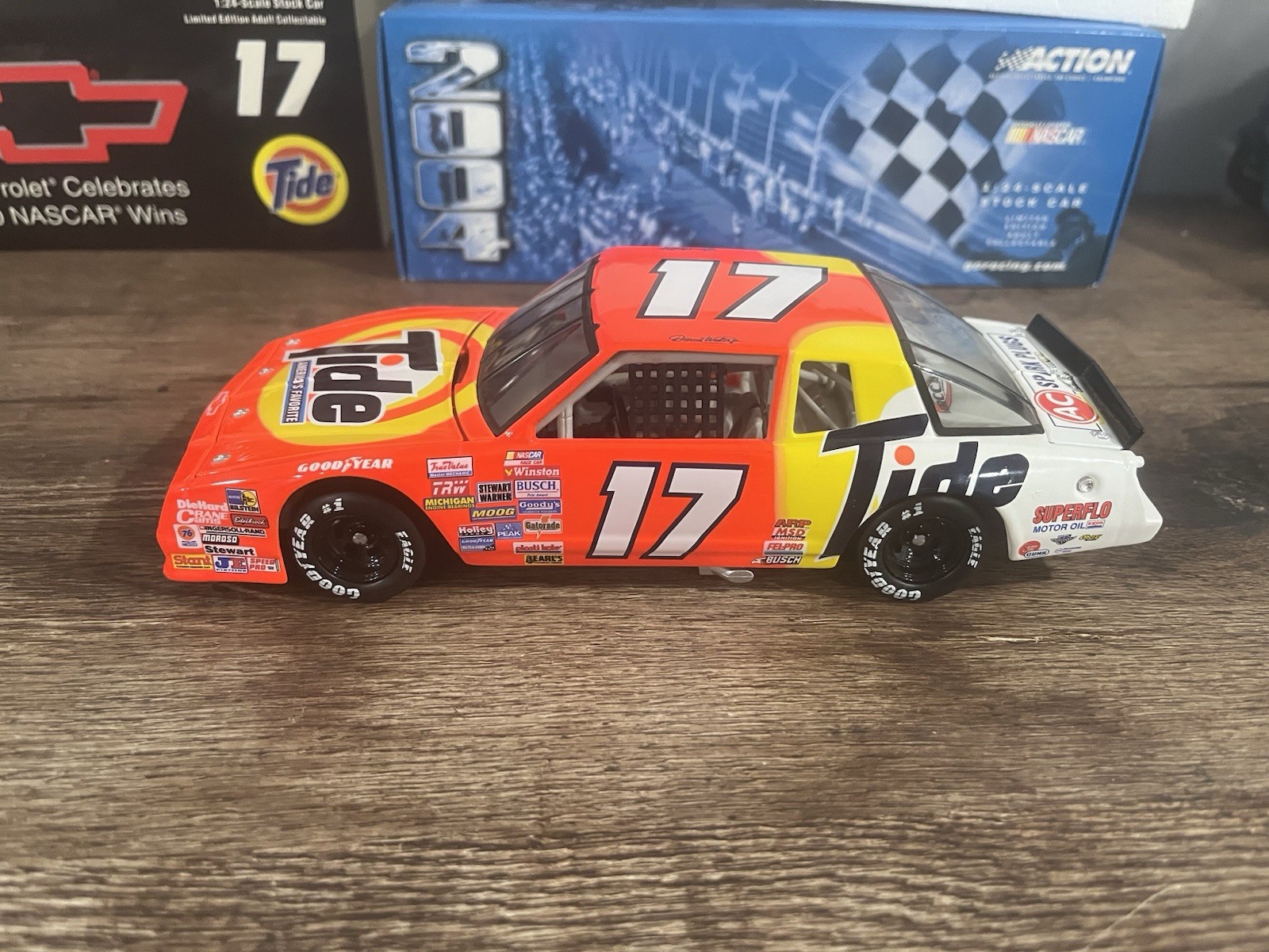 1987 Darrell Waltrip #17 Tide Chevy 400th Win 1/24 Monte Carlo Diecast 1 of 600