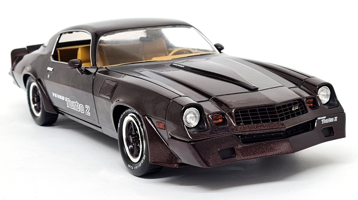 Greenlight 1/18 - Chevrolet Camaro Z-28 Yenko Turbo Z 1981 Brown Model Car