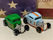 HOT WHEELS 32 FORD X2. 2022 BLUE GULF & GREEN EARLY TIMES LOOSE NICE