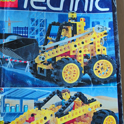 LEGO Technic Bagger/Frontlader gelb mit Minifigur