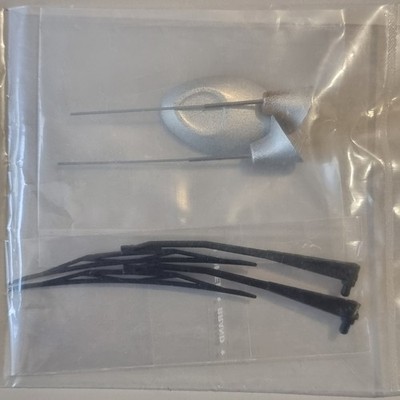 Funkey Scale Scheibenwischer + Antenne Ecureuil AS 350 / H125, Maßstab 1:6