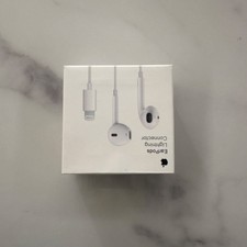 Apple EarPods with Lightning Connector White In-Ear Double On-Cable Mic