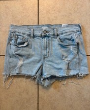 Old Navy Boyfriend Light Wash Distressed Denim Shorts Size 2