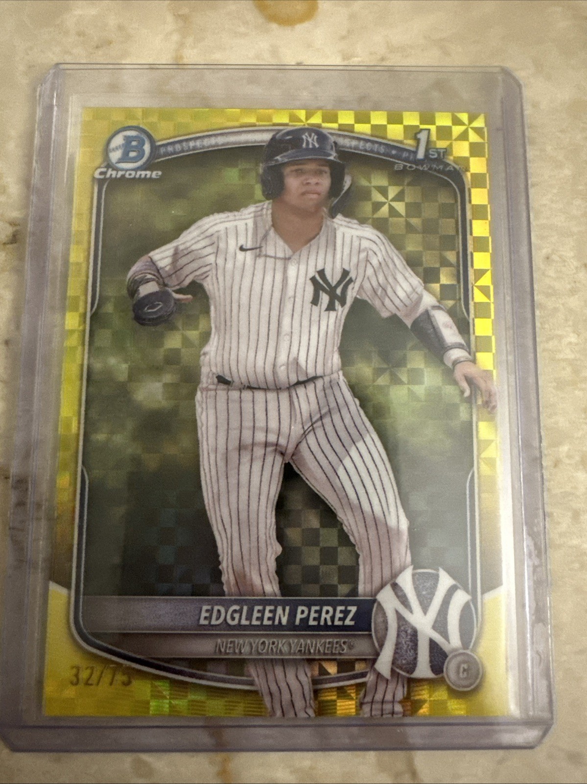 2025 Bowman Chrome - Edgleen Perez 1st Bowman #BCP-80 Yellow Refractor /75 (RC)